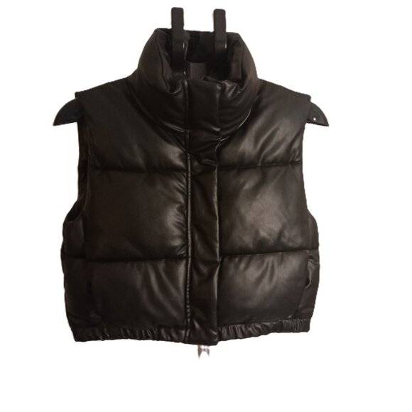 ZARA Gorpcore Black Faux Leather Crop Puffer Vest Women’s XS Streetwear EUC - Picture 2 of 15